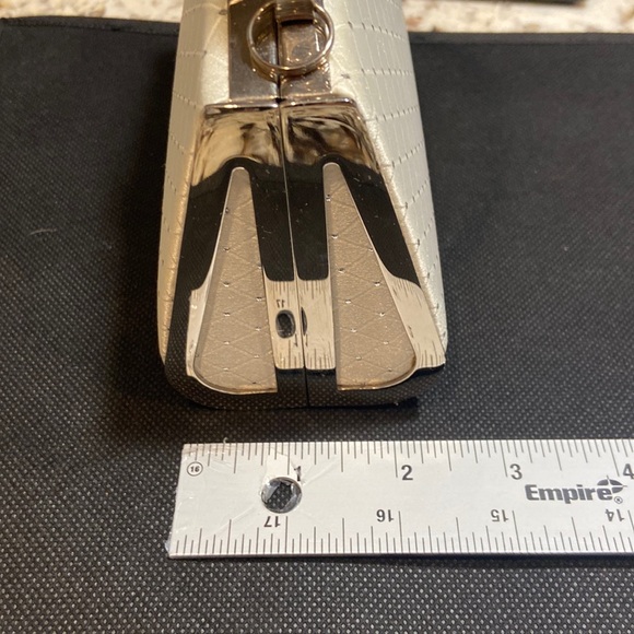 Little fancy diamond white sparkling purse. Gorgeous Wedding,prom,vintage style! - Picture 8 of 11